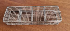 A411 Fine mesh basket with 4 compartments and cover